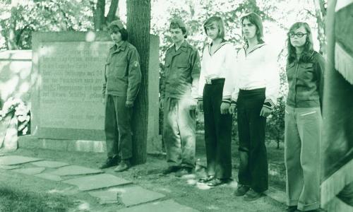 Gedenkfeier Grevesmühlen 1974 Jugendliche Foto Stadtarchiv Grevesmühlen